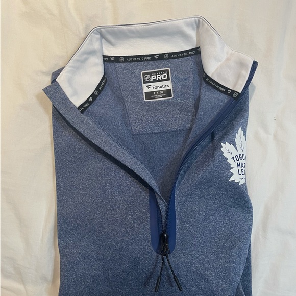 NWT Leafs quarter zip sweater - Picture 2 of 4